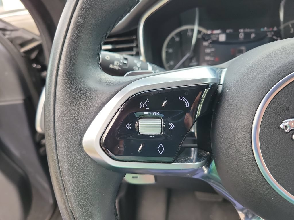 Used 2023 Jaguar F-PACE S AWD/4WD image 23