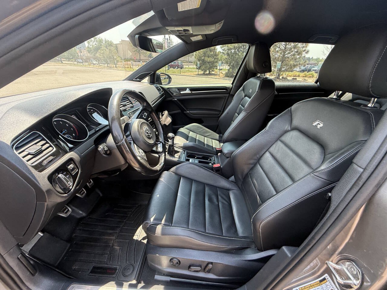 Used 2017 Volkswagen Golf R 4-Door AWD/4WD image 16