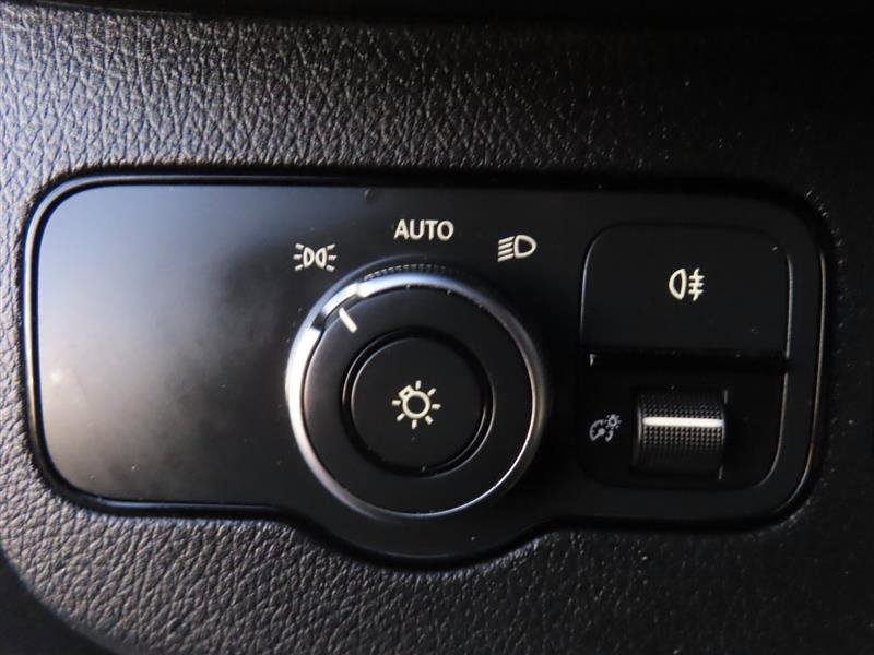 Used 2019 Mercedes-Benz Sprinter 144 image 21