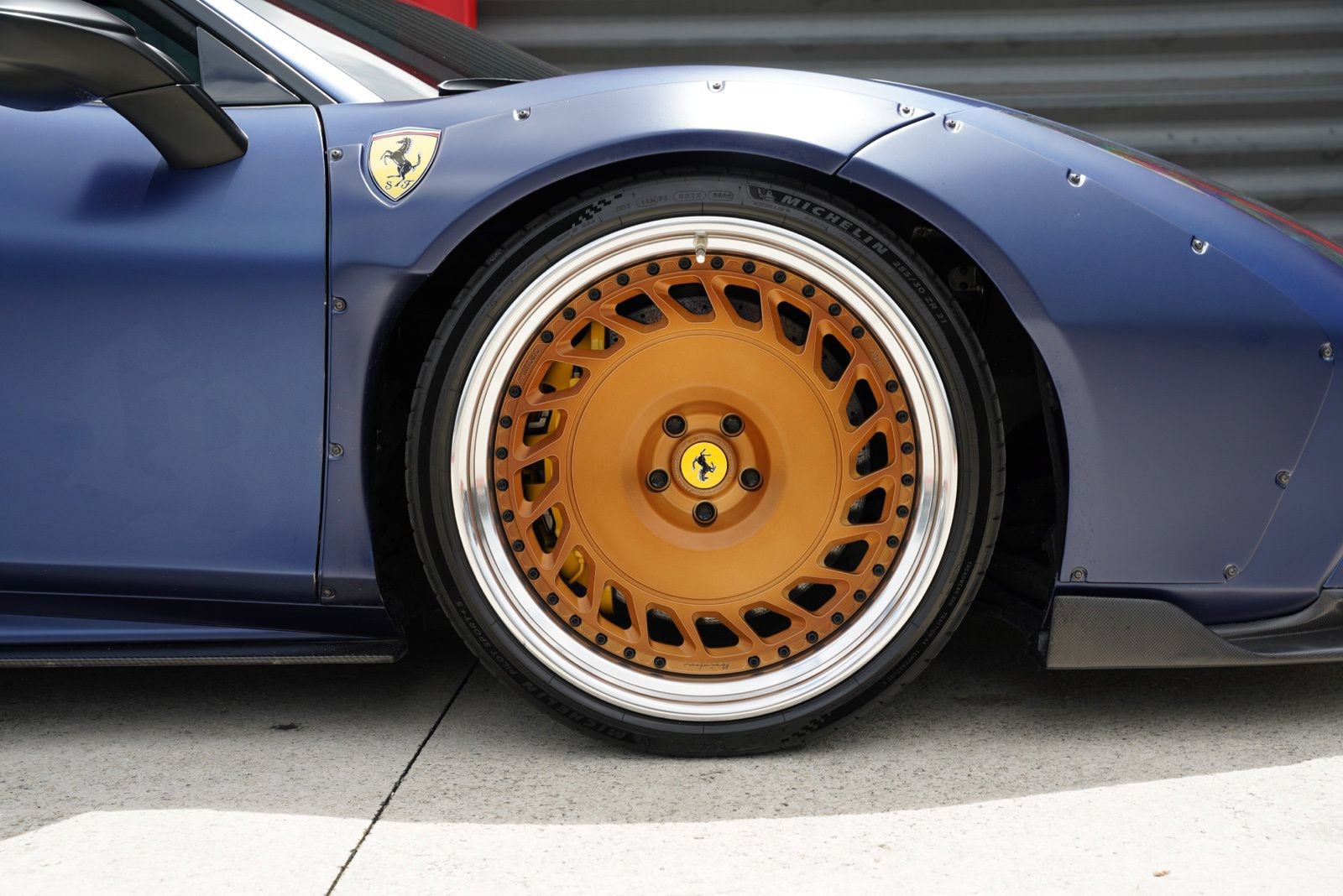 Used 2017 Ferrari 488 GTB RWD image 13