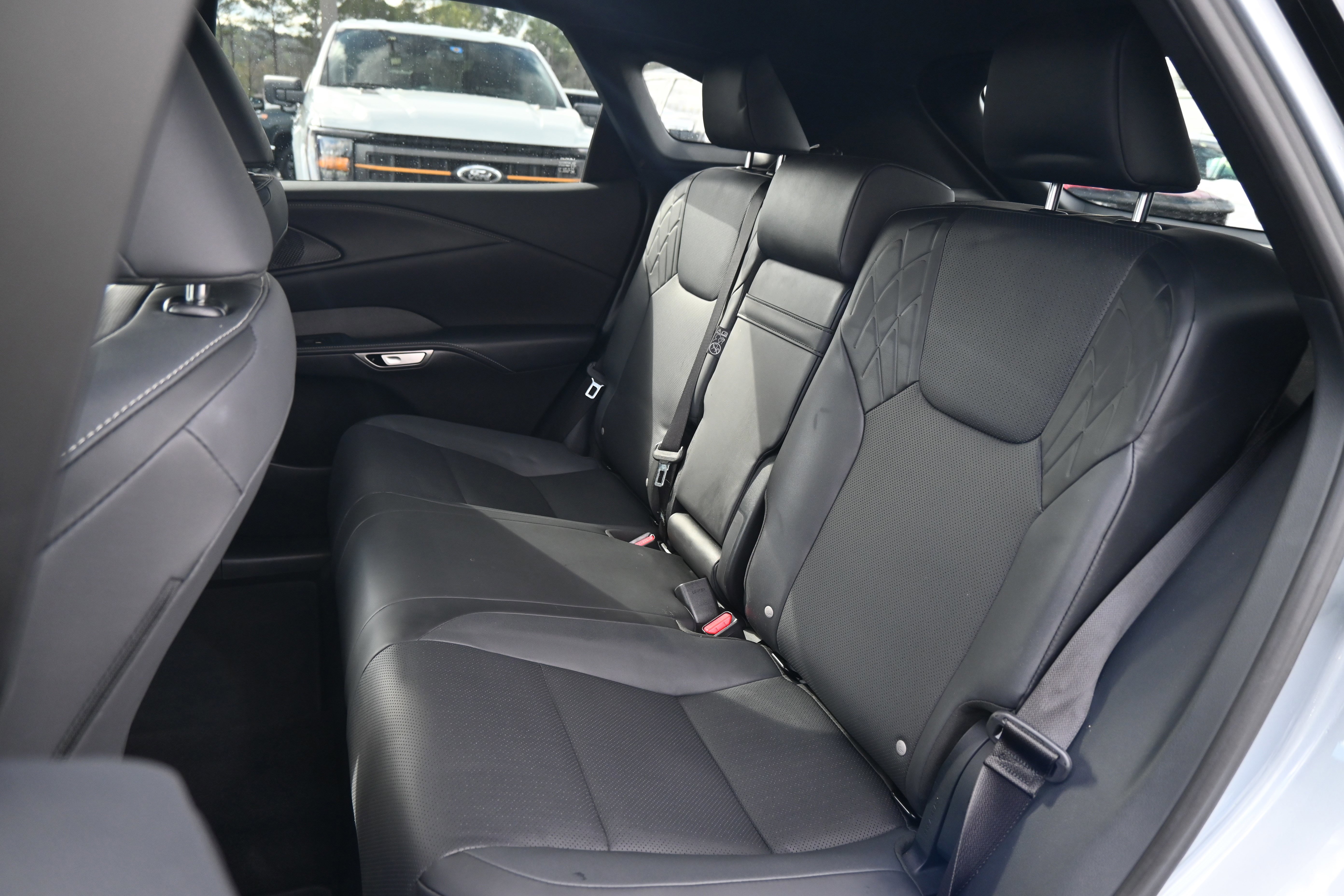 Used 2025 Lexus RX 350 Premium w/ Accessory Package (Z1) image 11
