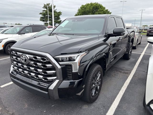 Used 2023 Toyota Tundra Platinum AWD/4WD image 3