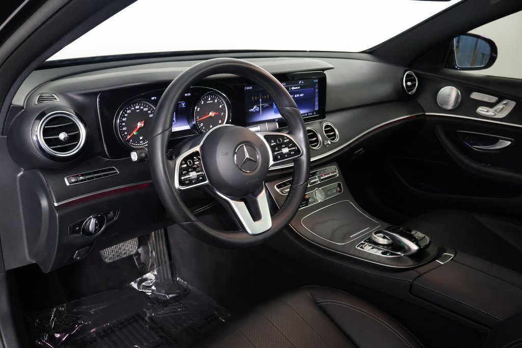 Used 2019 Mercedes-Benz E 300 image 7