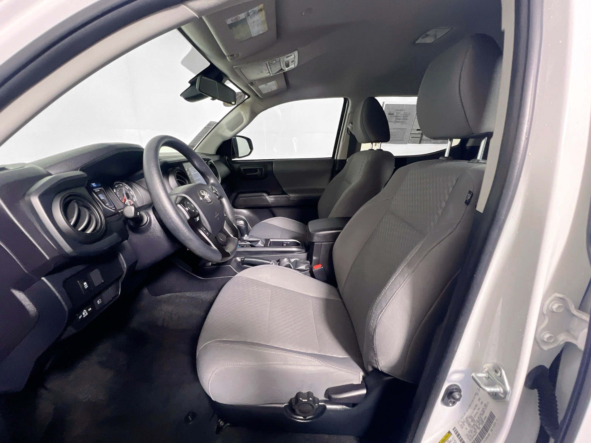 Used 2023 Toyota Tacoma SR AWD/4WD image 14