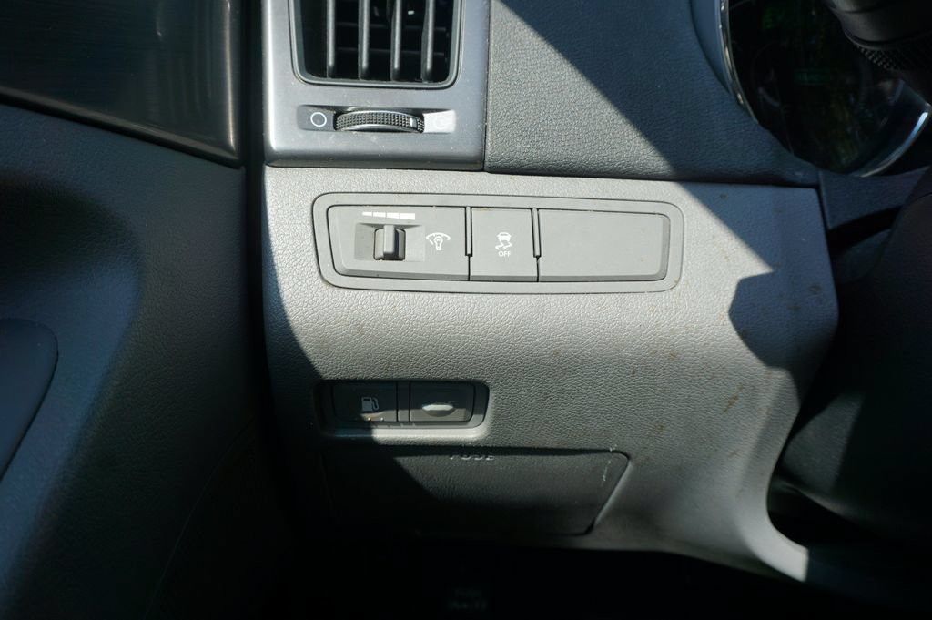 Used 2012 Hyundai Sonata Hybrid FWD image 4