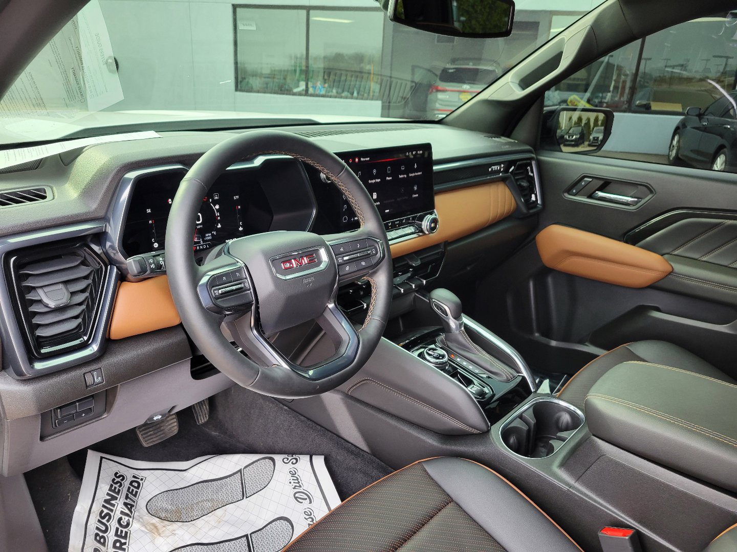 Used 2023 GMC Canyon AT4 w/ AT4 Premium Package image 17