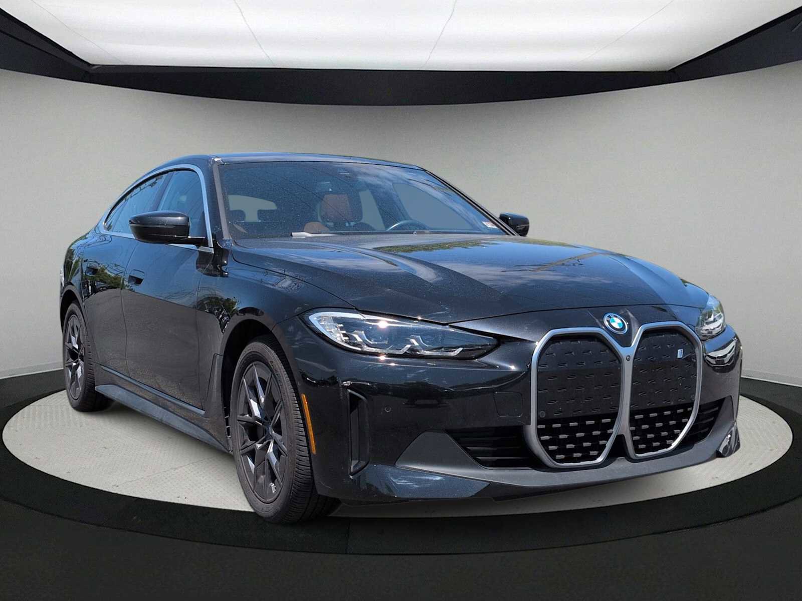 Certified 2023 BMW i4 eDrive35 w/ Premium Package RWD image 2