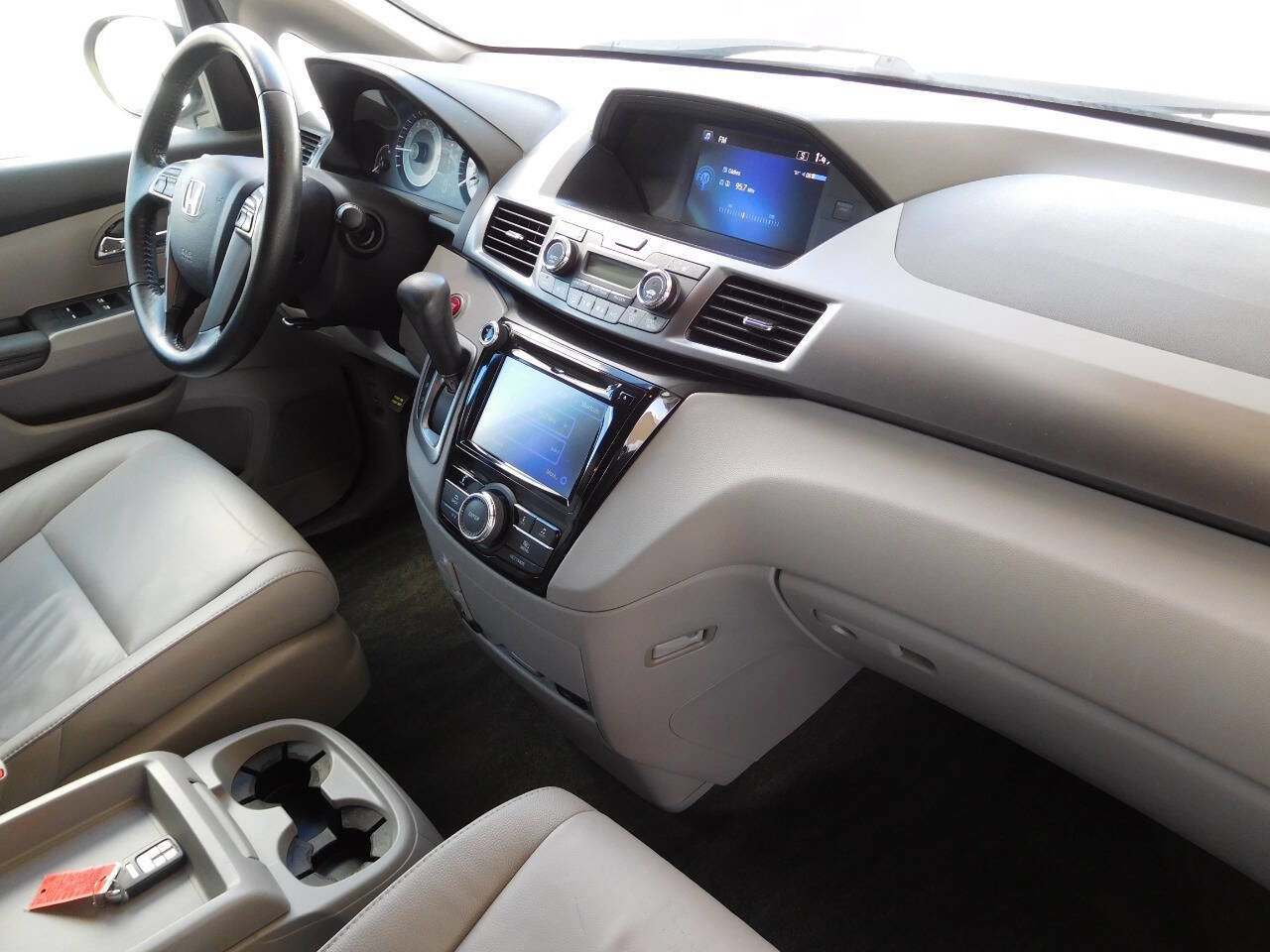 Used 2014 Honda Odyssey EX-L image 17