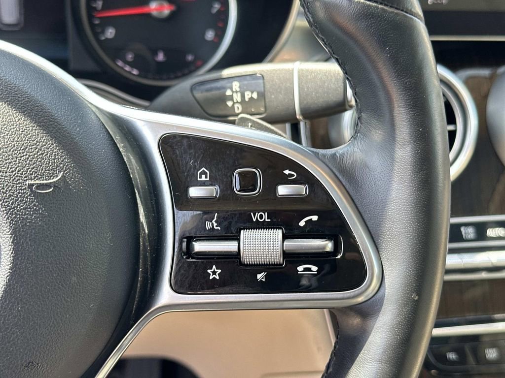 Used 2021 Mercedes-Benz GLC 300 4MATIC w/ Premium Package image 20