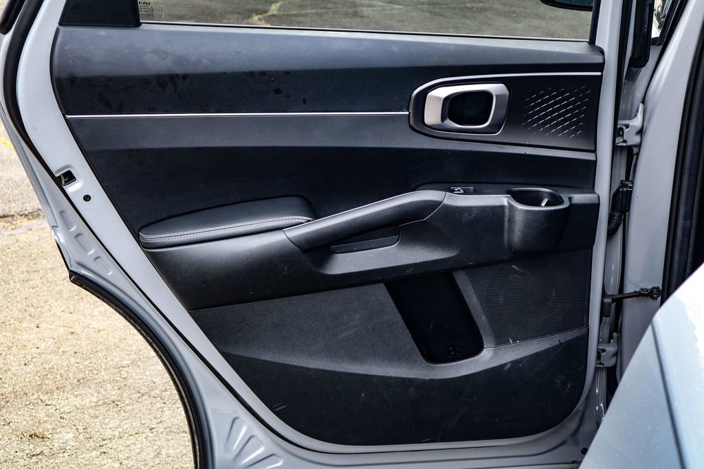 Used 2025 Kia Sorento S w/ Panoramic Sunroof Package image 38