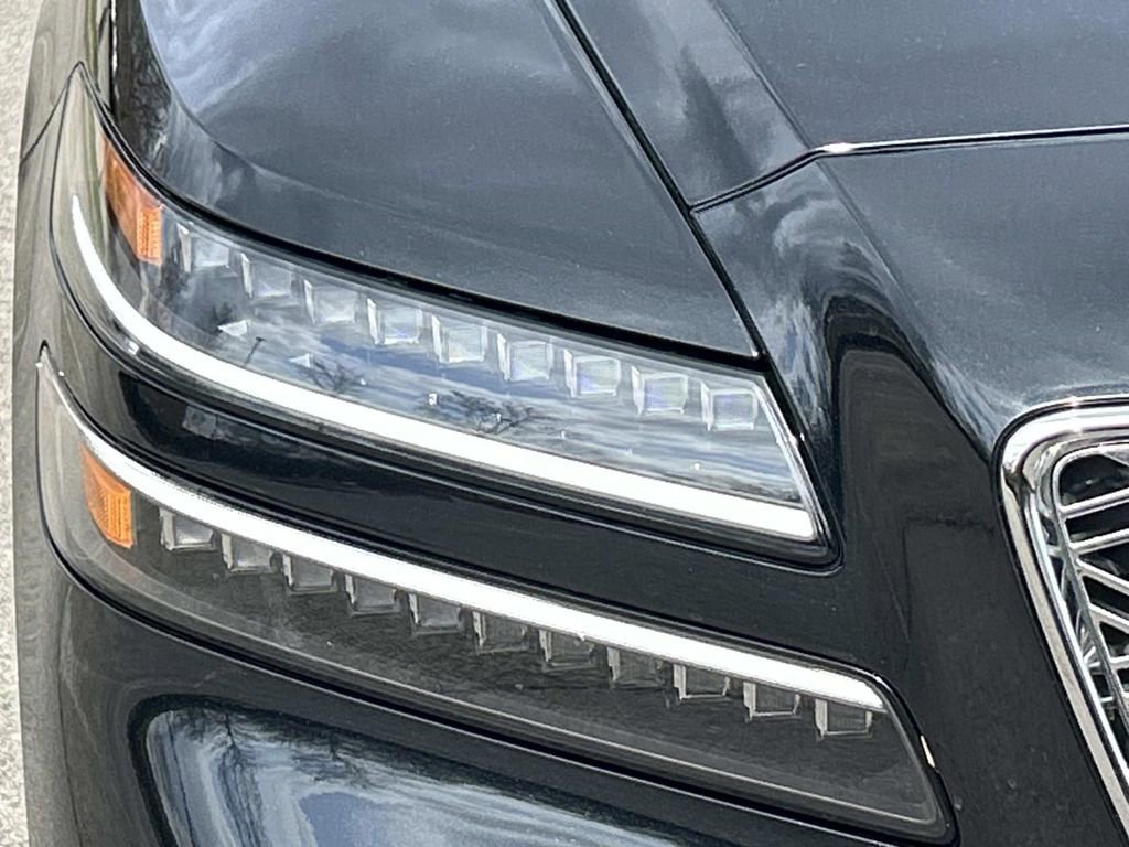 Used 2025 Genesis GV80 3.5T Advanced image 10