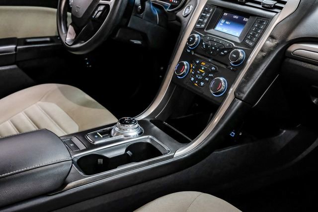 Used 2018 Ford Fusion S image 29