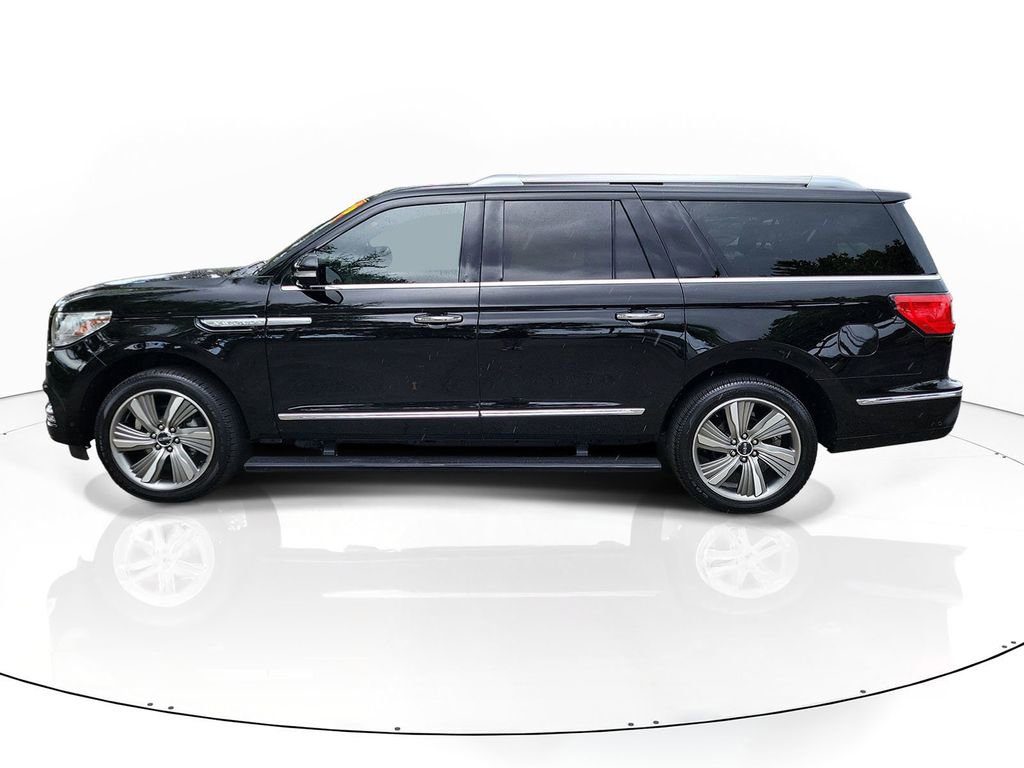 Used 2018 Lincoln Navigator L Reserve w/ Technology Package image 4