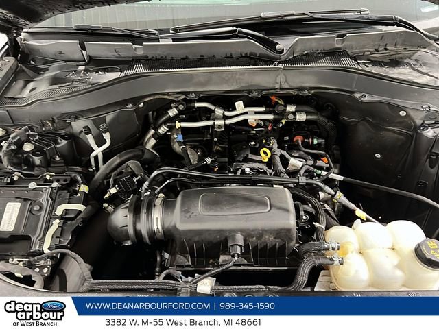 Used 2022 Ford Explorer XLT w/ Equipment Group 202A image 8