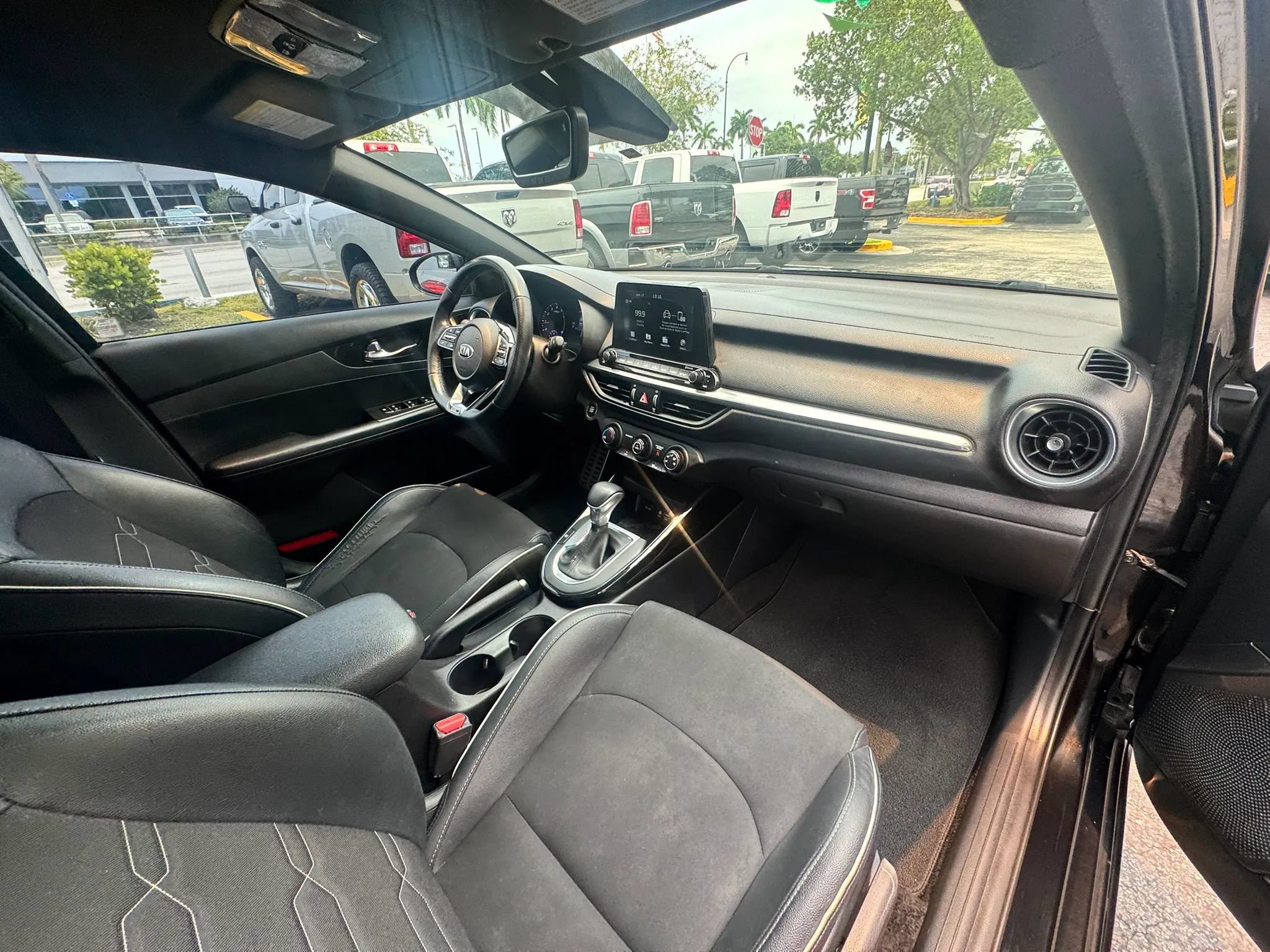 Used 2020 Kia Forte GT-Line w/ Paint Protection Package FWD image 15