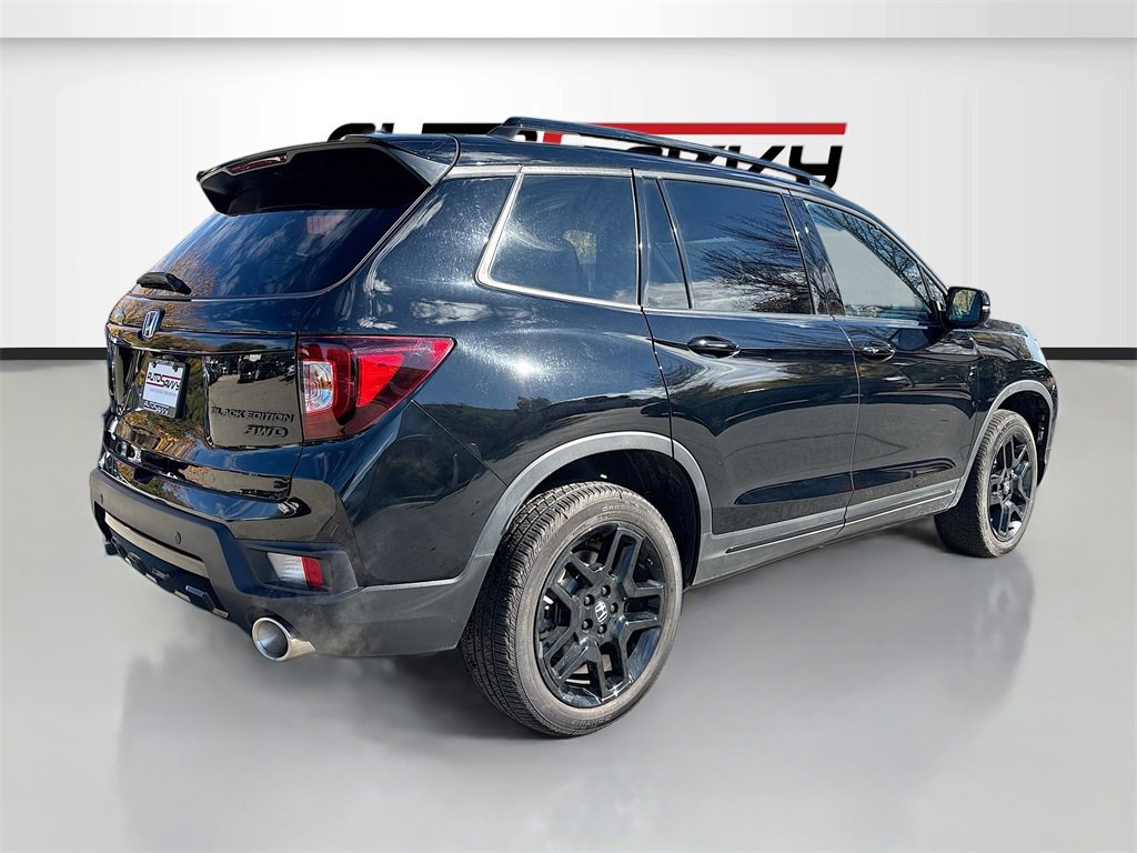 Used 2024 Honda Passport Black Edition image 7