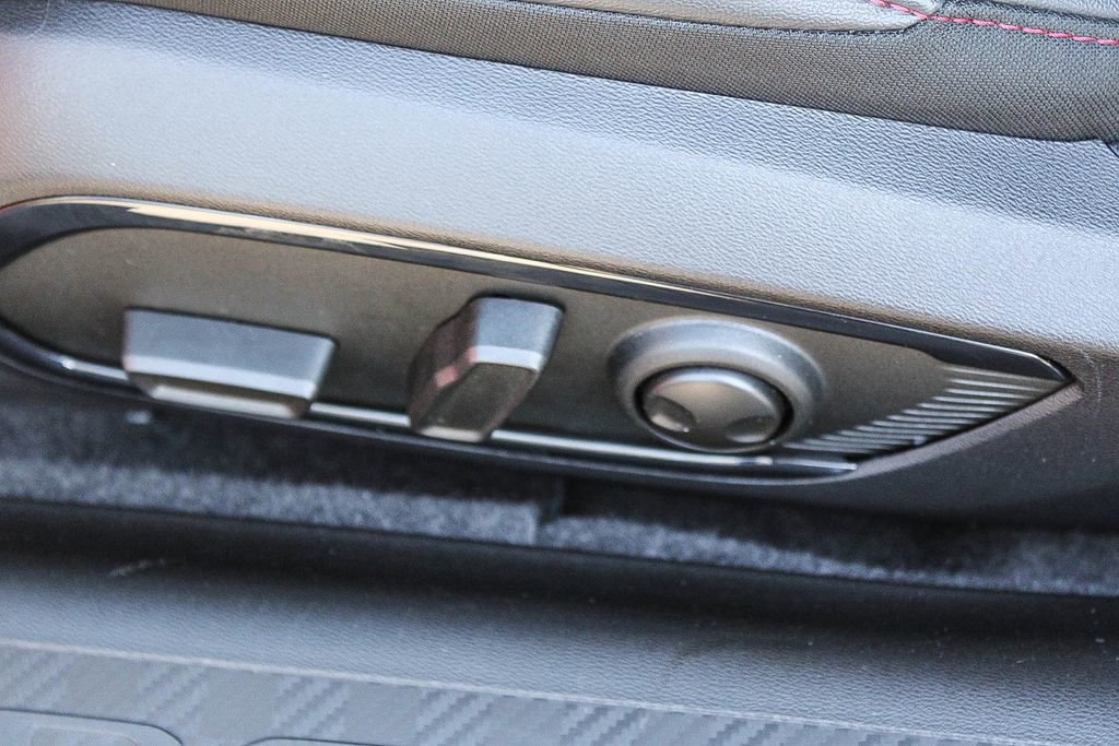 Used 2025 Dodge Charger R/T w/ Quick Order Package 25M R/T image 21