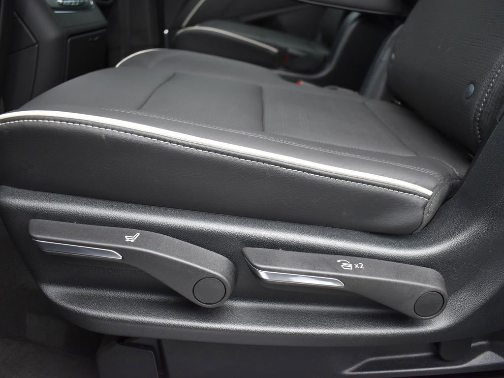 Certified 2023 Cadillac Escalade Premium Luxury w/ LPO, Floor Liner Package image 27