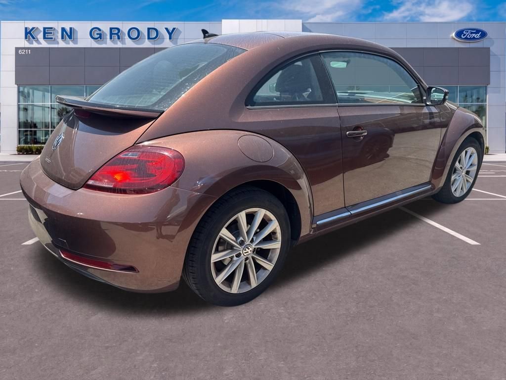 Used 2017 Volkswagen Beetle 1.8T SE FWD image 3