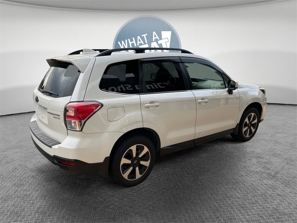 Used 2017 Subaru Forester 2.5i Limited image 3