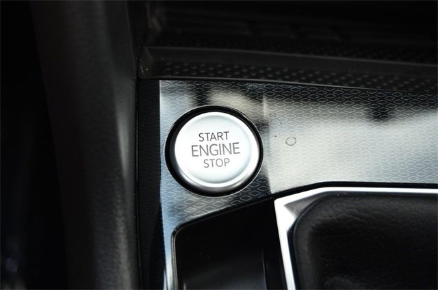 New 2025 Volkswagen Taos SE image 16