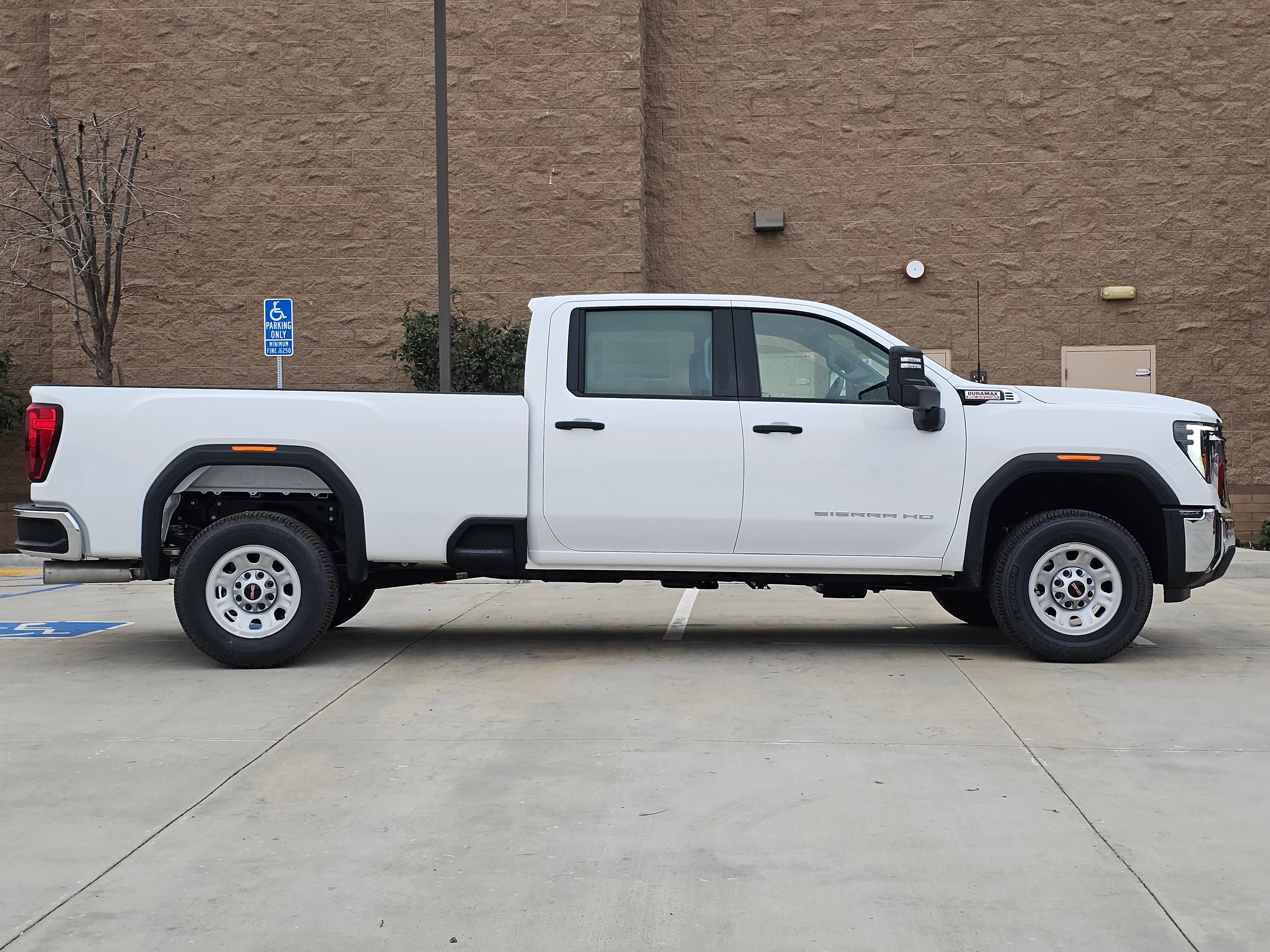 New 2025 GMC Sierra 3500 Pro w/ 1SA Pro Safety Plus Package image 7