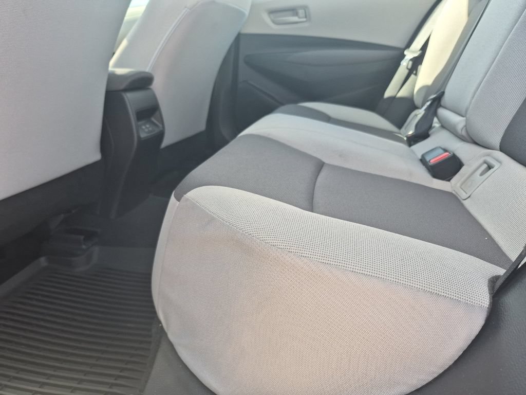 Used 2026 Toyota Corolla LE FWD image 12