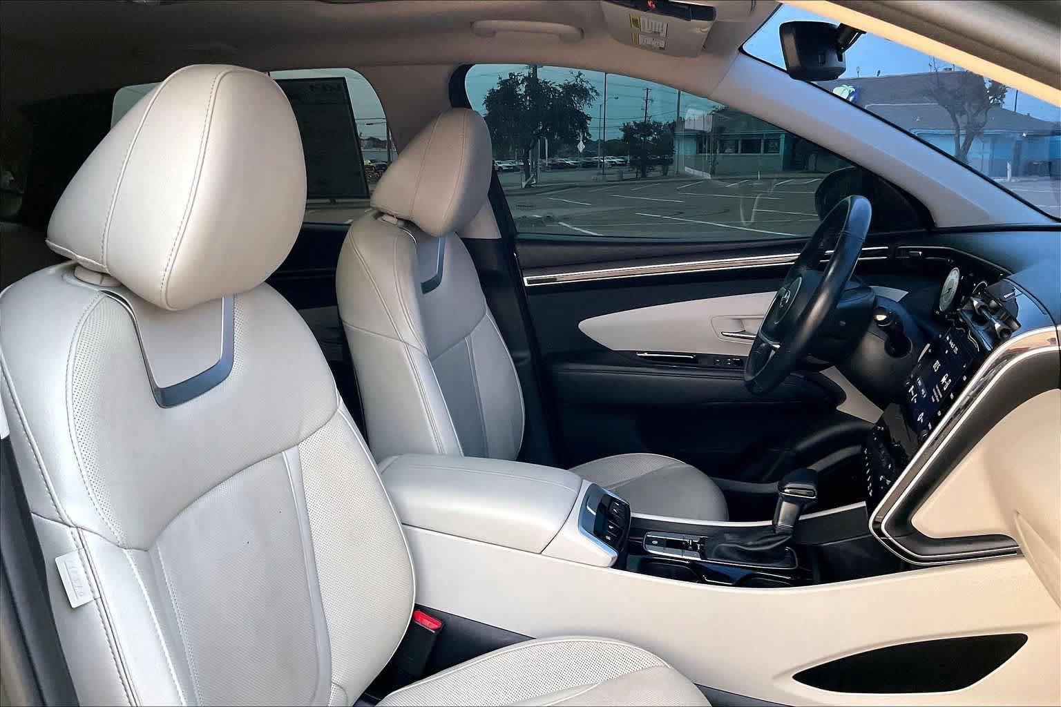 Used 2022 Hyundai Tucson SEL w/ Convenience + Premium Package FWD image 11