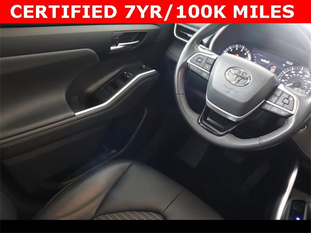 Used 2023 Toyota Highlander XSE image 18
