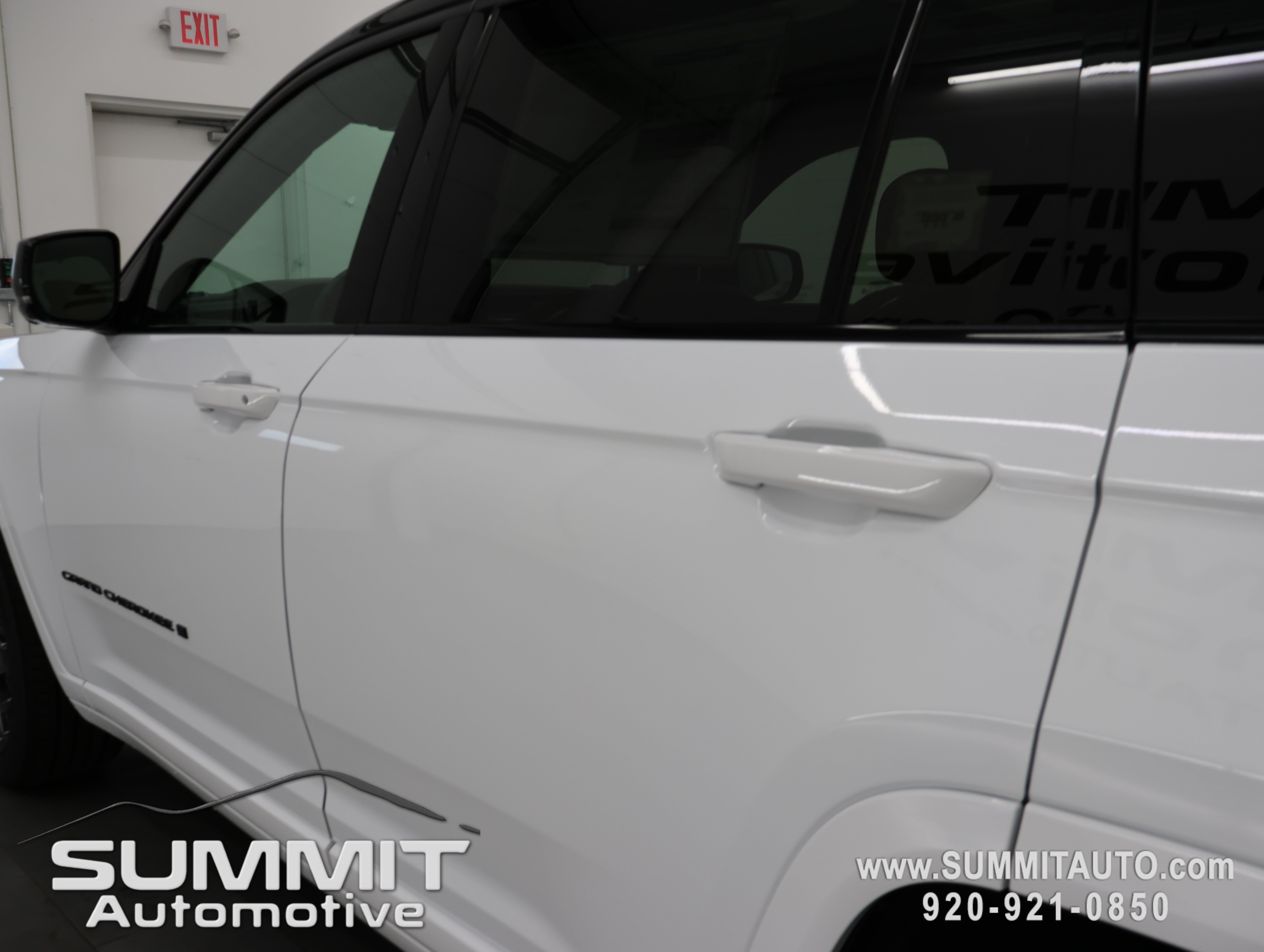 New 2026 Jeep Grand Cherokee L Summit w/ Obsidian Package AWD/4WD image 38