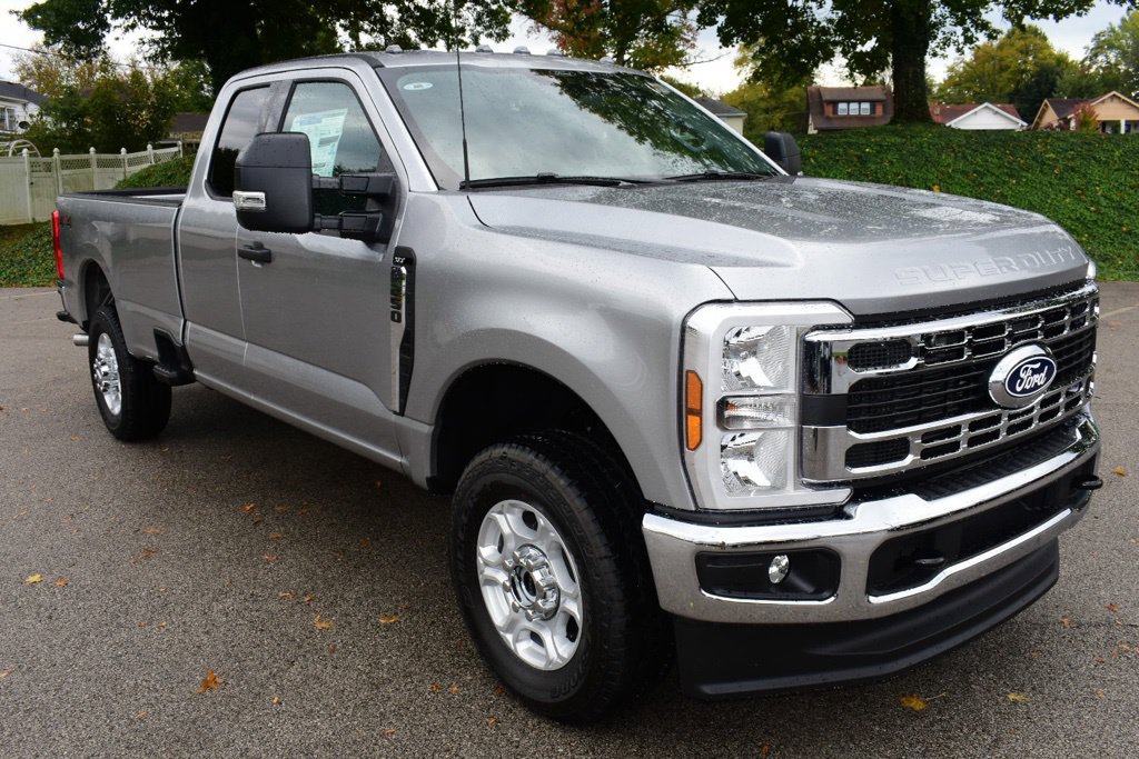 New 2027 Ford F250 XLT AWD/4WD image 2