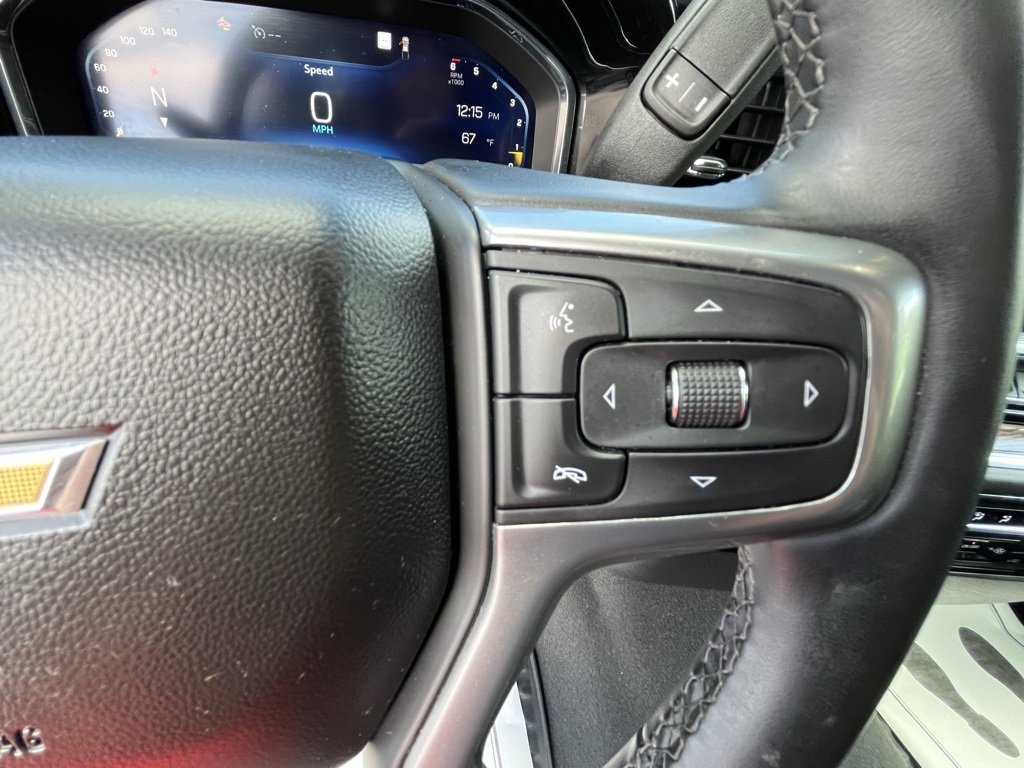 Used 2023 Chevrolet Silverado 1500 LT image 3