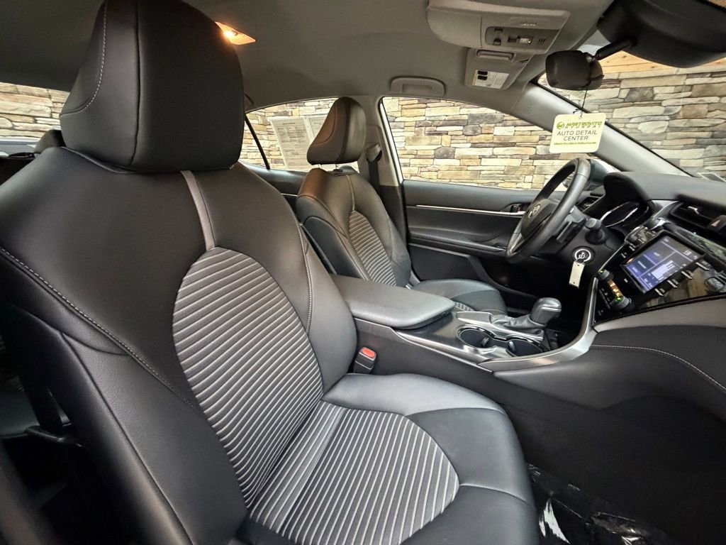 Used 2020 Toyota Camry SE image 15