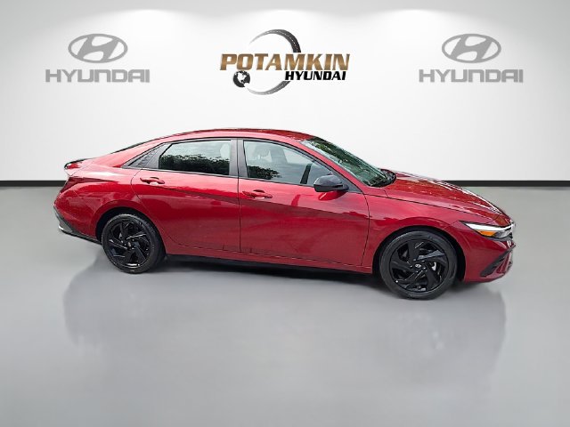 Certified 2026 Hyundai Elantra Sport FWD image 5