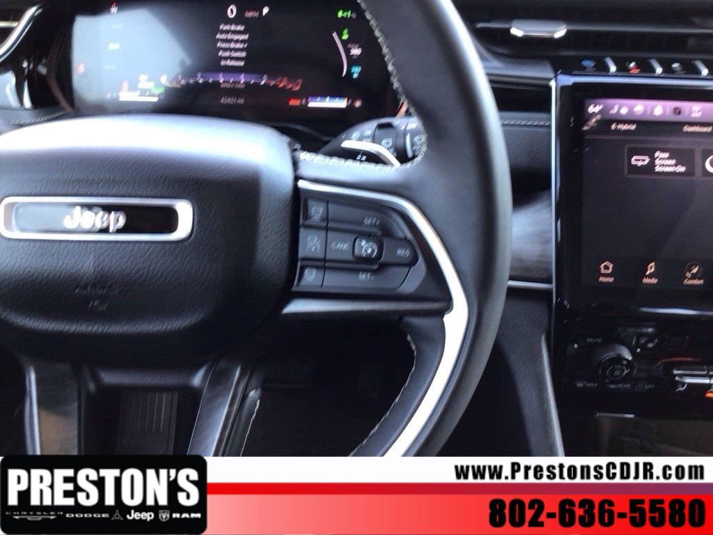 Used 2024 Jeep Grand Cherokee Limited 4xe AWD/4WD image 15