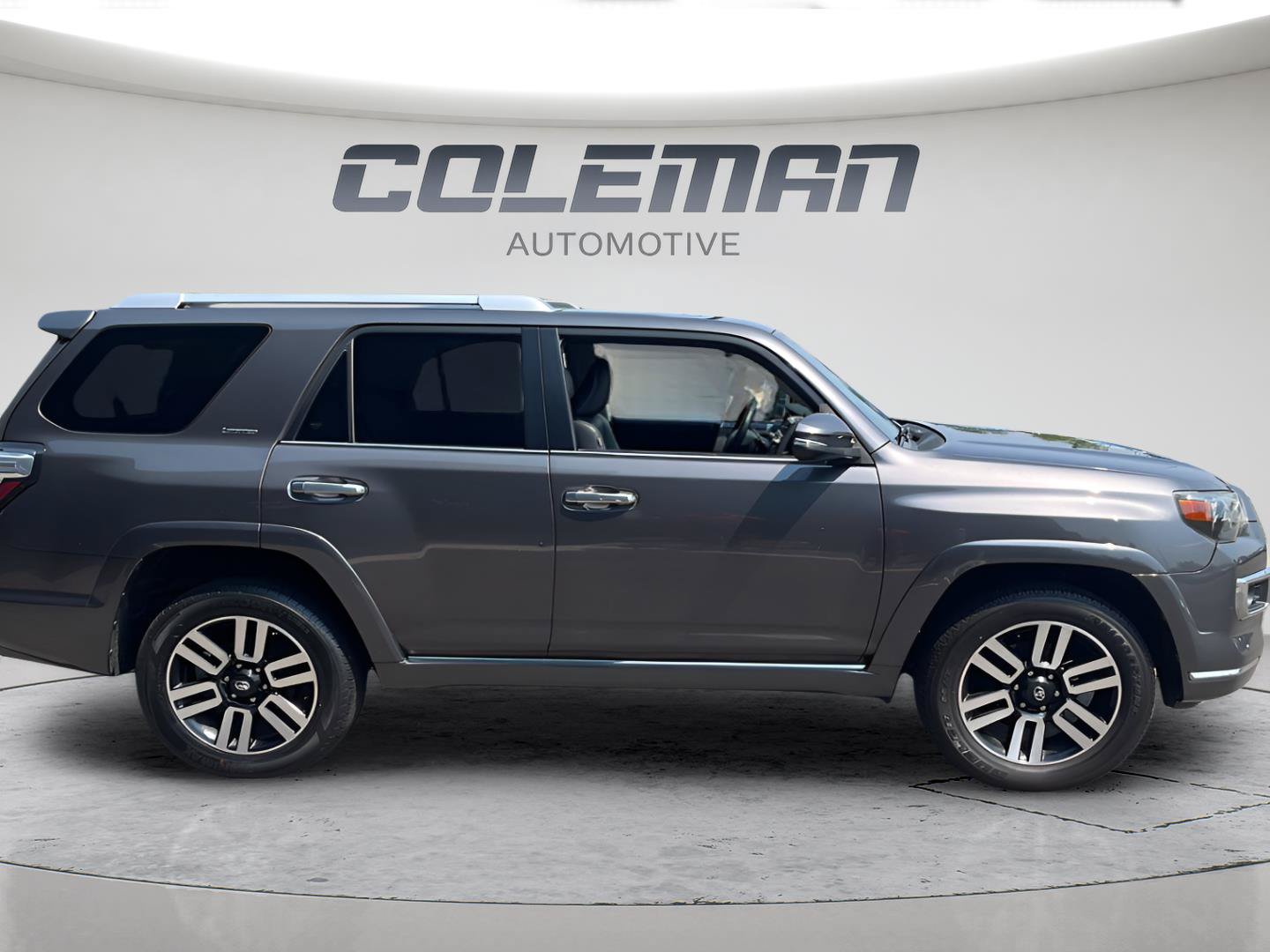 Used 2017 Toyota 4Runner Limited AWD/4WD image 4