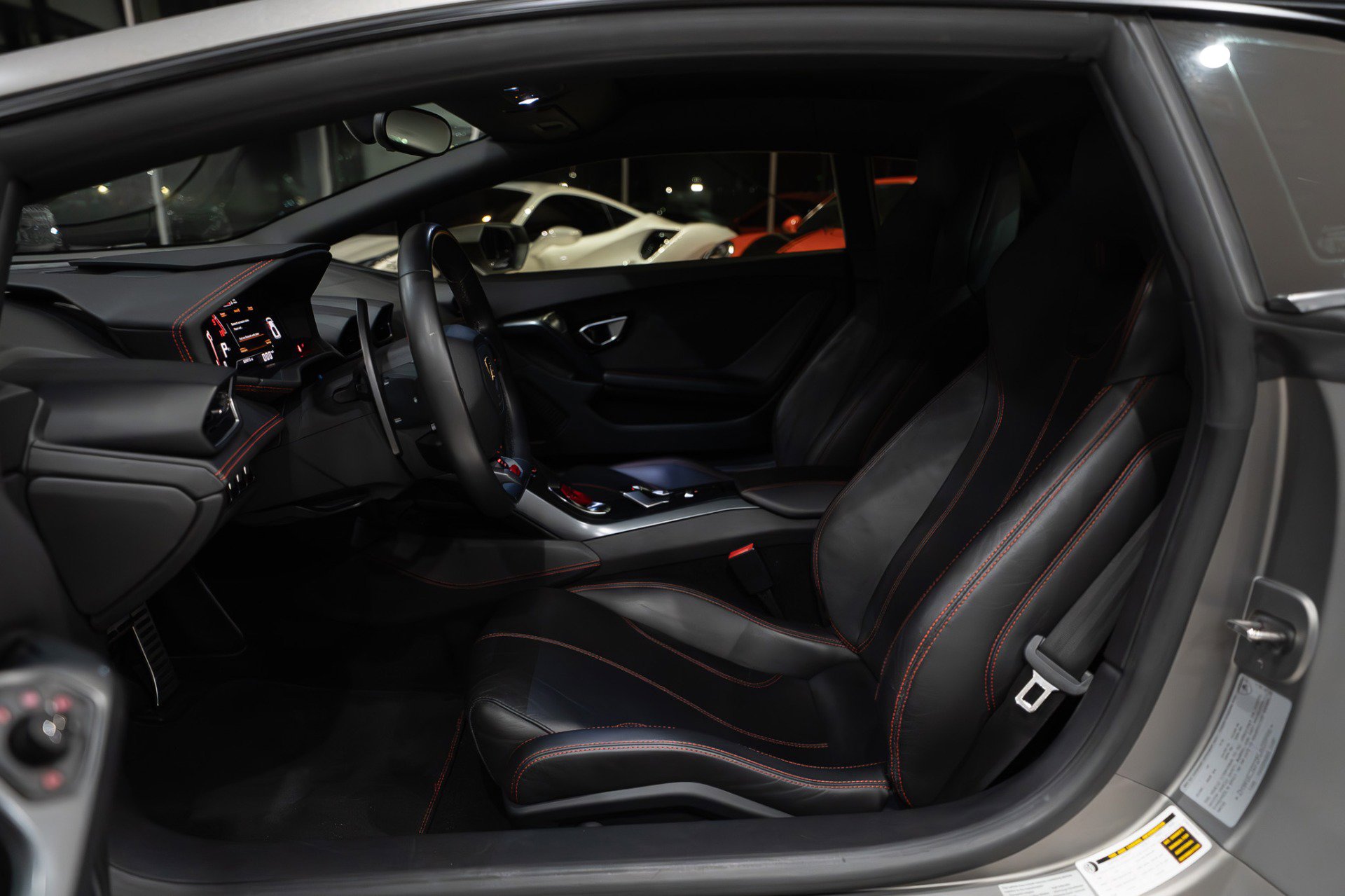 Used 2015 Lamborghini Huracan LP 610-4 AWD/4WD image 9