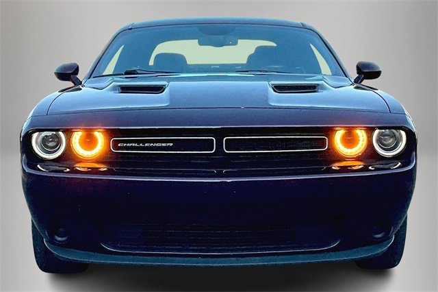 Used 2020 Dodge Challenger SXT image 3
