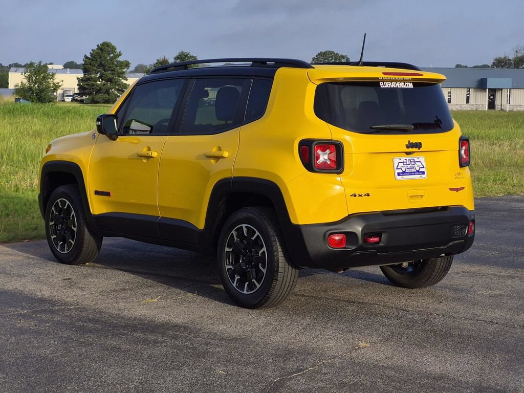 Used 2023 Jeep Renegade Trailhawk AWD/4WD image 4
