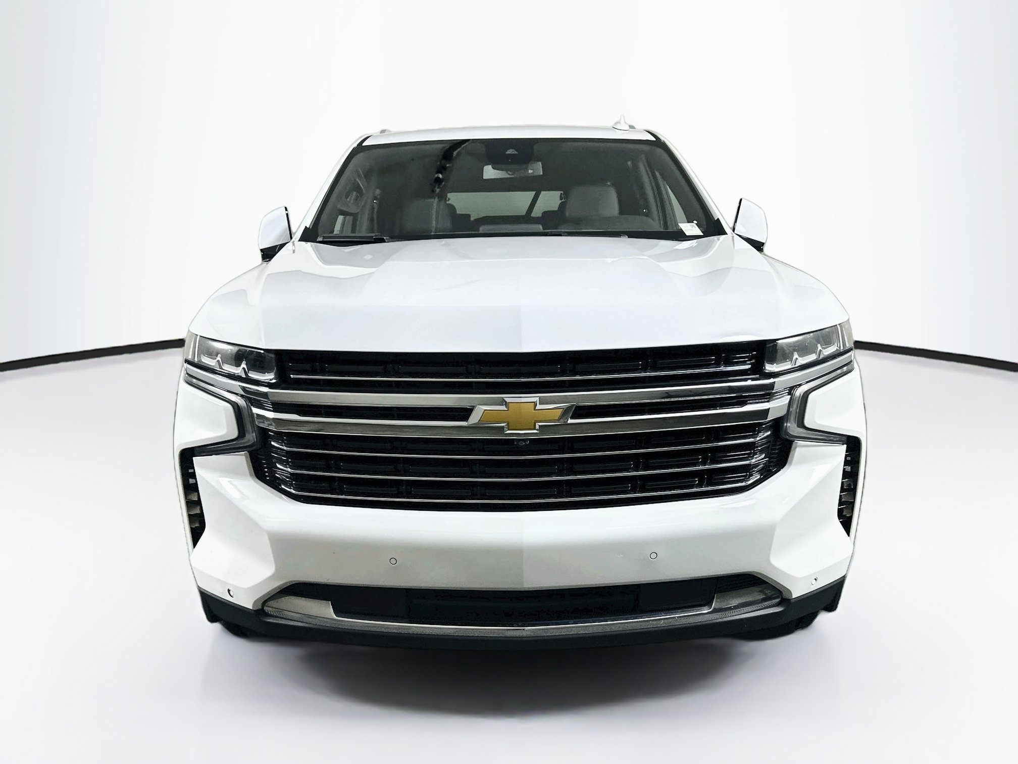 Used 2023 Chevrolet Tahoe LT w/ Luxury Package RWD image 2