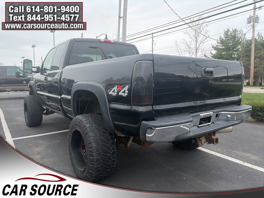 Used 2005 GMC Sierra 2500 SLT w/ Heavy-Duty Power Package image 8