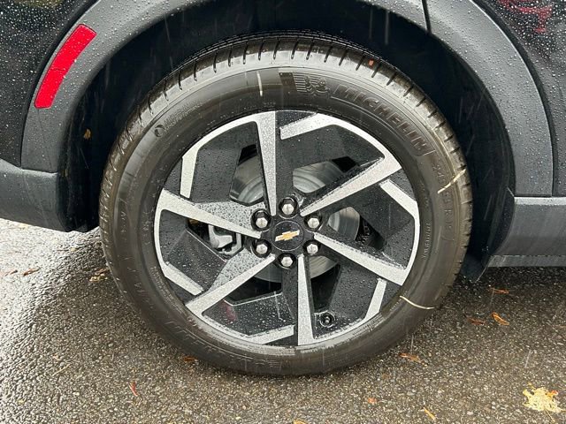 New 2026 Chevrolet Equinox EV LT image 10