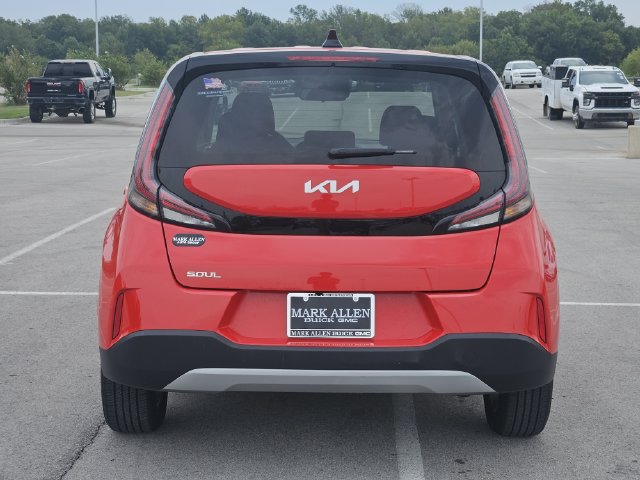 Used 2024 Kia Soul LX w/ LX Technology Package FWD image 6