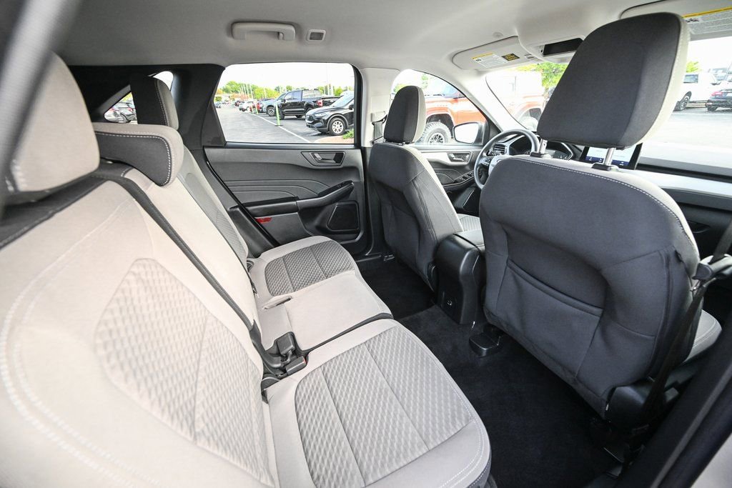 Certified 2022 Ford Escape SE image 26