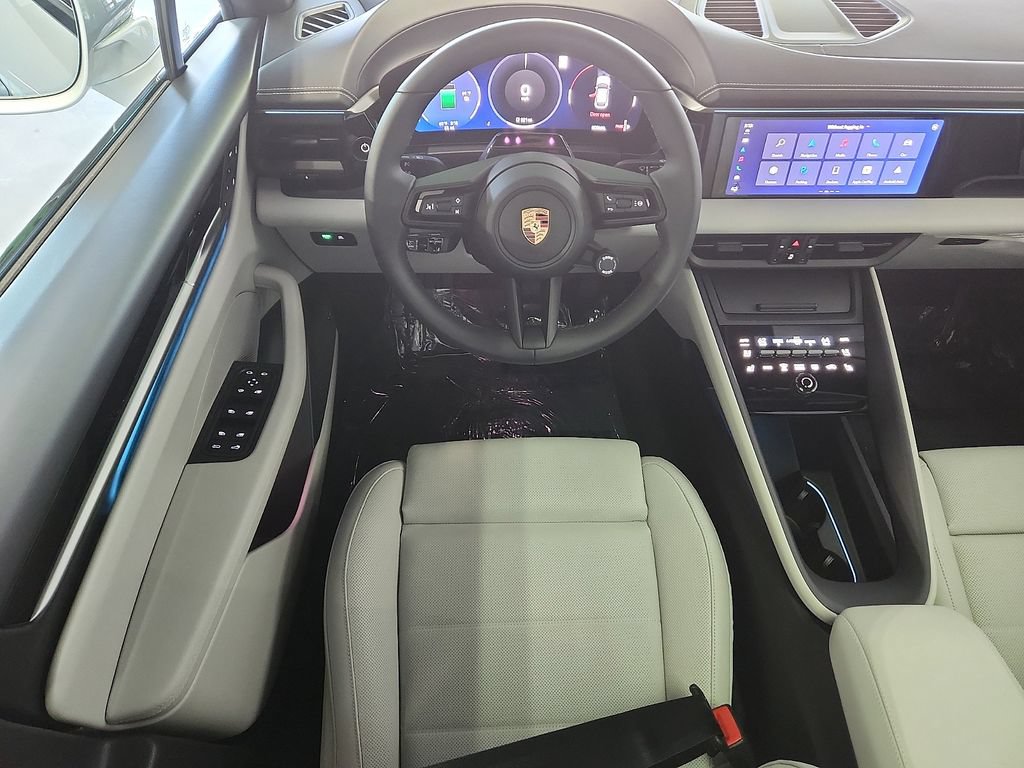 New 2026 Porsche Macan 4 Electric AWD/4WD image 12