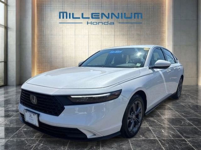 Used 2023 Honda Accord EX image 1