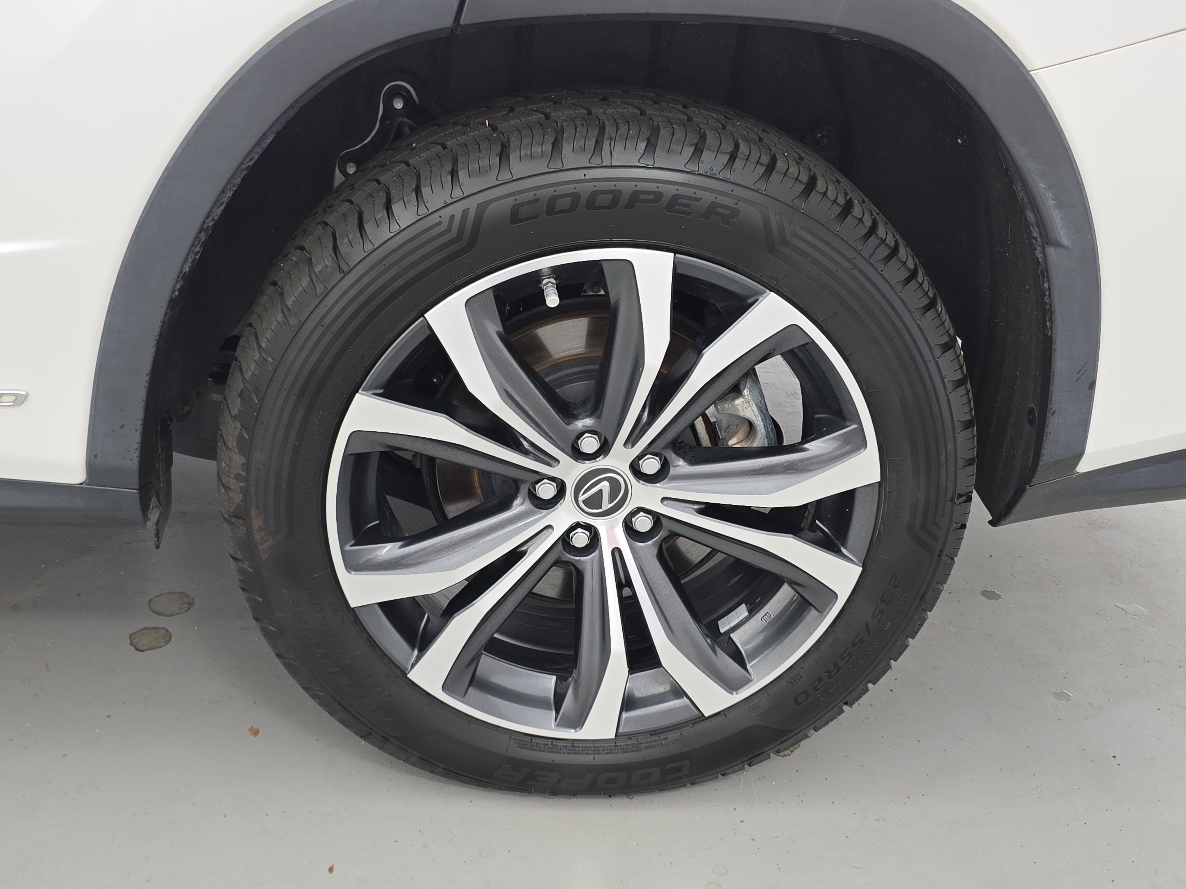 Used 2022 Lexus RX 450hL AWD w/ Premium Package image 35