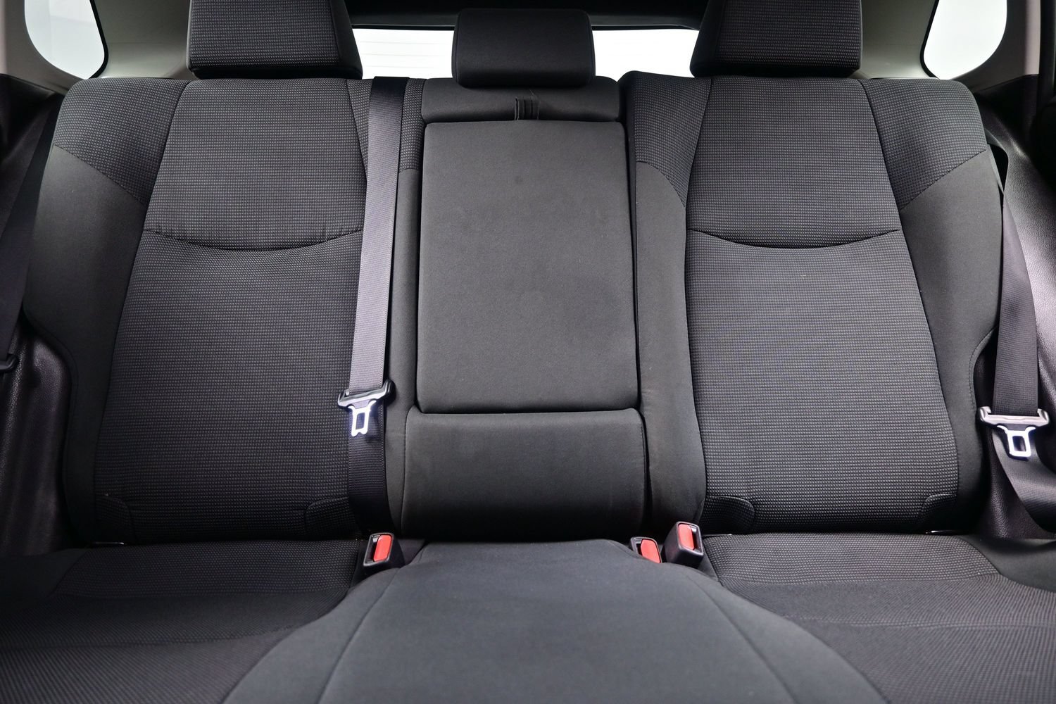 Used 2021 Toyota RAV4 LE AWD/4WD image 15