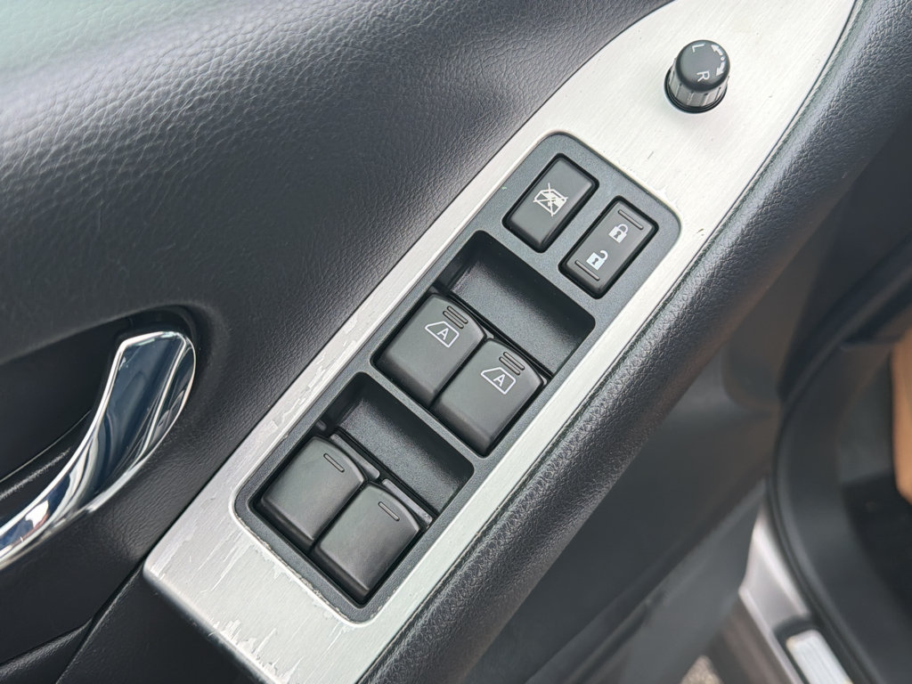 Used 2012 Nissan Murano SL AWD/4WD image 12
