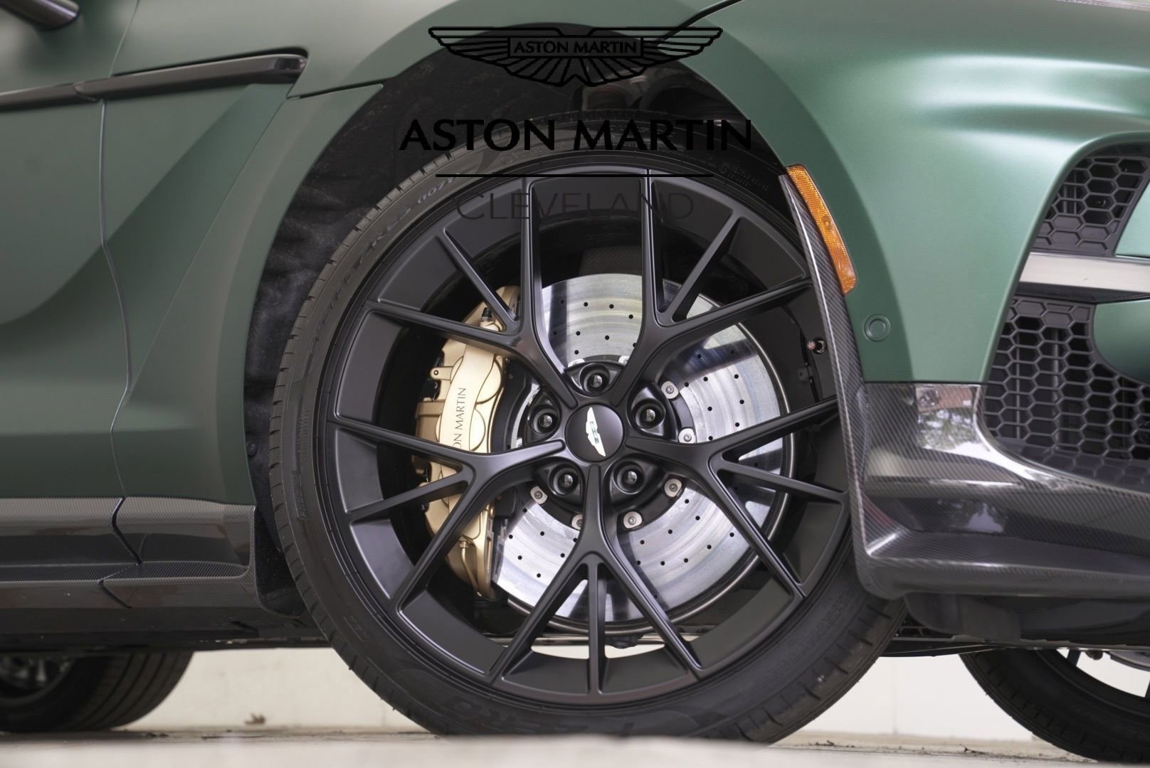 Used 2025 Aston Martin DBX 707 AWD/4WD image 3